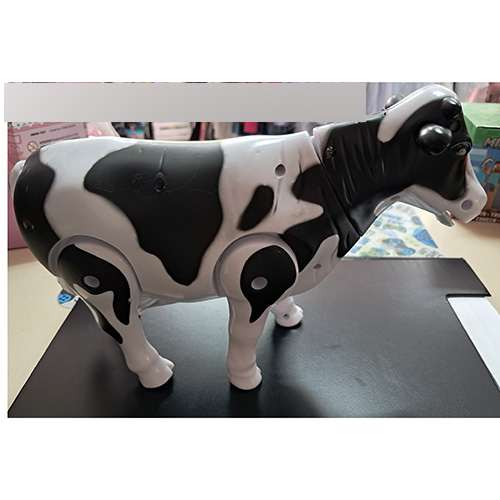 Cow toy with excessive sound pressure level – risk of hearing damage